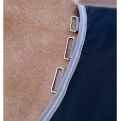 Couverture Horseware Amigo 1200D Plus Poney Turnout 0g Marine / gris titane / argent Bleu marine Couverture Horseware Amigo 1200D Plus Poney Turnout 0g Marine / gris titane / argent Bleu marine