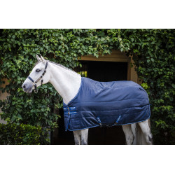Couverture d'écurie Horseware Amigo Ripstop Insulator 350g Marine / gris titanium Bleu marine Couverture d'écurie Horseware Amigo Ripstop Insulator 350g Marine / gris titanium Bleu marine
