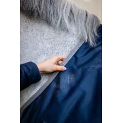 Couverture d'écurie Horseware Ionic Therapy 50g Bleu imperial / argent / marine Couverture d'écurie Horseware Ionic Therapy 50g Bleu imperial / argent / marine