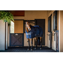 Couverture d'écurie Horseware Rhino 100g Noir / gris titane / bleu classique Couverture d'écurie Horseware Rhino 100g Noir / gris titane / bleu classique