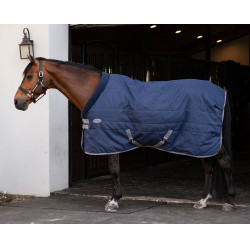 Couverture d'écurie Horseware Rhino 350g VL Noir / gris titane / bleu classique Couverture d'écurie Horseware Rhino 350g VL Noir / gris titane / bleu classique