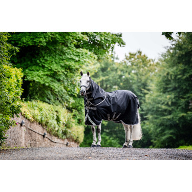 Couverture d'Extérieur Amigo® Bravo 12 Plus (Légère 100g) Noir / gris titane / argent