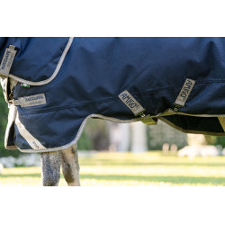 Couverture Horseware Amigo 1200D Plus Poney Turnout 0g Marine / gris titane / argent Bleu marine Couverture Horseware Amigo 1200D Plus Poney Turnout 0g Marine / gris titane / argent Bleu marine