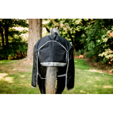 Couverture Horseware Amigo 1200D Wug Turnout 50g Noir / gris titane / argent Couverture Horseware Amigo 1200D Wug Turnout 50g Noir / gris titane / argent