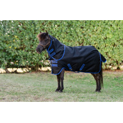 Horseware Amigo Ripstop 900D Plus Petite Turnout 0g deken Zwart / klassiek blauw Horseware Amigo Ripstop 900D Plus Petite Turnout 0g deken Zwart / klassiek blauw