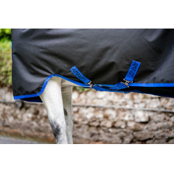 Couverture Horseware Amigo Ripstop 900D Poney Turnout 200g Noir / bleu classique Couverture Horseware Amigo Ripstop 900D Poney Turnout 200g Noir / bleu classique