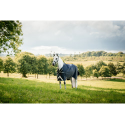 Couverture Horseware Rambo 1680D Turnout 100g Marine / orage / gris argent Bleu marine Couverture Horseware Rambo 1680D Turnout 100g Marine / orage / gris argent Bleu marine
