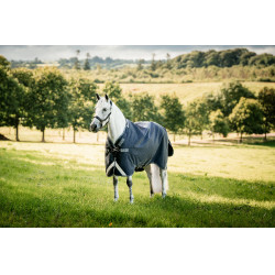 Couverture Horseware Rambo 1680D Turnout 450g VL Marine / orage / gris argent Bleu marine