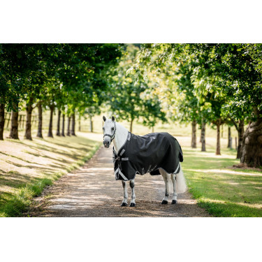 Couverture Horseware Rambo 1680D Turnout 50g Noir / orage / gris argent Couverture Horseware Rambo 1680D Turnout 50g Noir / orage / gris argent