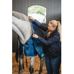 Liner Horseware Ionic Therapy 50g Bleu imperial / argent /Marine Blauw Liner Horseware Ionic Therapy 50g Bleu imperial / argent /Marine Blauw
