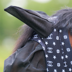 Vliegenmasker met neus Imperial Riding Trail ride Zwart AOP Motieven Vliegenmasker met neus Imperial Riding Trail ride Zwart AOP Motieven