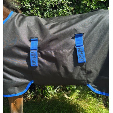 Horseware Amigo Ripstop 900D Petite Turnout 200g deken Zwart / klassiek blauw Horseware Amigo Ripstop 900D Petite Turnout 200g deken Zwart / klassiek blauw