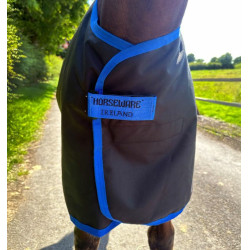 Horseware Amigo Ripstop 900D Petite Turnout 200g deken Zwart / klassiek blauw Horseware Amigo Ripstop 900D Petite Turnout 200g deken Zwart / klassiek blauw
