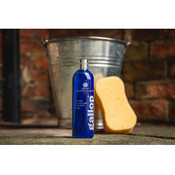 Shampoo Gallop® Carr & Day & Martin Cinza