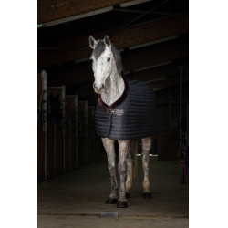 Couverture d'écurie Equithème Teddy doublée mouton synthétique Noir / marron Couverture d'écurie Equithème Teddy doublée mouton synthétique Noir / marron