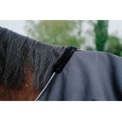 Couverture Equithème TYREX 600D Noir Couverture Equithème TYREX 600D Noir