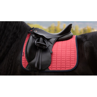 Tapis LeMieux Suede Dressage Square Cranberry Rose Tapis LeMieux Suede Dressage Square Cranberry Rose
