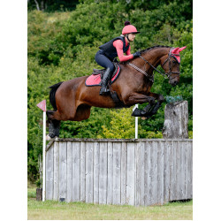 LeMieux Reflective Suede Close Contact Square Zadeldek Veenbes Roze