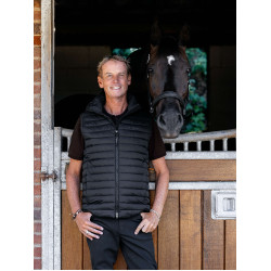 LeMieux heren bodywarmer zonder mouwen met capuchon Zwart LeMieux heren bodywarmer zonder mouwen met capuchon Zwart