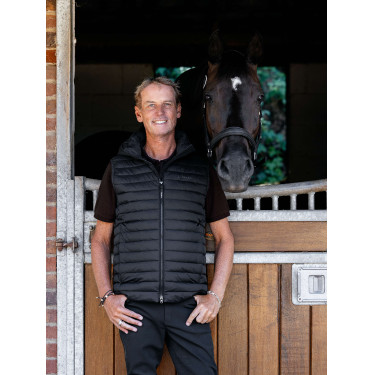 LeMieux heren bodywarmer zonder mouwen met capuchon LeMieux heren bodywarmer zonder mouwen met capuchon