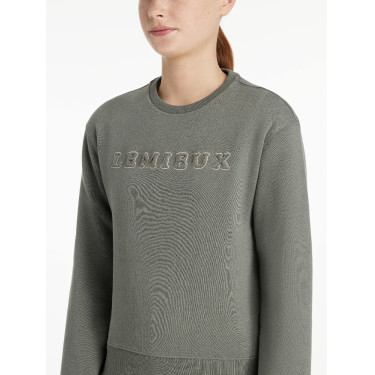 Young Rider LeMieux Carmen sweatshirt met ronde hals Rozemarijn Groen Young Rider LeMieux Carmen sweatshirt met ronde hals Rozemarijn Groen