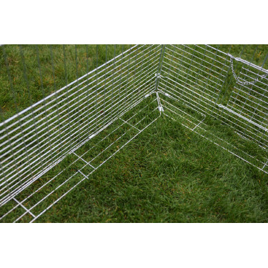 Enclos extérieur avec dispositif antifugue pour jeunes animaux Kerbl Hobbyfarming Enclos extérieur avec dispositif antifugue pour jeunes animaux Kerbl Hobbyfarming
