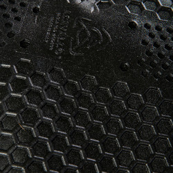 Amortisseur MF WFS Suède avec Gel Hexagonal et Relève Avant Acavallo Blanc Amortisseur MF WFS Suède avec Gel Hexagonal et Relève Avant Acavallo Blanc