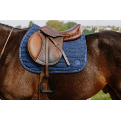 Tapis de selle Je t'aime Equithème Origine Bleu Tapis de selle Je t'aime Equithème Origine Bleu