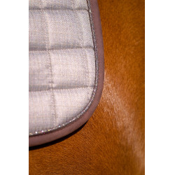 Tapis de selle Equithème Chic Marron Tapis de selle Equithème Chic Marron