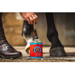 Óleo para cascos Carr & Day & Martin Hoof Dressing Cornucrescine Óleo para cascos Carr & Day & Martin Hoof Dressing Cornucrescine