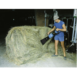 Débiteur de foin Hay Cutter TF 2000 M Kerbl Débiteur de foin Hay Cutter TF 2000 M Kerbl