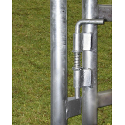 Panneau de pré zingué avec porte Kerbl