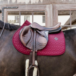 Tapis de selle Classic jumping Kentucky Bordeaux Tapis de selle Classic jumping Kentucky Bordeaux