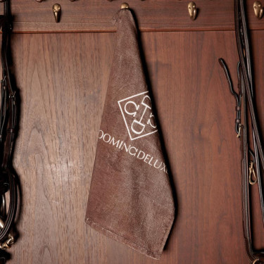 Grooming Deluxe-handdoek van Kentucky Bruin Grooming Deluxe-handdoek van Kentucky Bruin