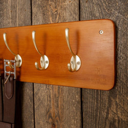 Singel- en jassenhanger 10 haken Grooming Deluxe van Kentucky Hout Beige