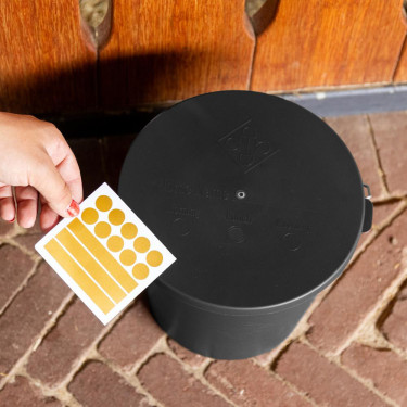 Emmer met deksel Grooming Deluxe van Kentucky Zwart Emmer met deksel Grooming Deluxe van Kentucky Zwart