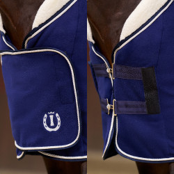Fleece deken Imperial Riding Essential Marine Marineblauw Fleece deken Imperial Riding Essential Marine Marineblauw