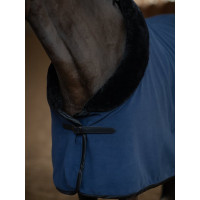 Equestrian Stockholm fleece deken met bont Bordeaux Equestrian Stockholm fleece deken met bont Bordeaux