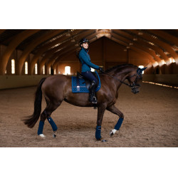 Dressuurzadeldek Equestrian Stockholm met bandages Monaco blauw Dressuurzadeldek Equestrian Stockholm met bandages Monaco blauw