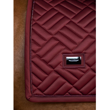 Moderne dressuurdekje Equestrian Stockholm Bordeaux Moderne dressuurdekje Equestrian Stockholm Bordeaux