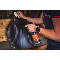 Pack soin des cuir Belvoir Duo Step 1+ Step 2 Carr & Day & Martin Pack soin des cuir Belvoir Duo Step 1+ Step 2 Carr & Day & Martin