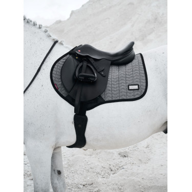 LeMieux Aspen Square Close Contact zadeldekje Chevronpatroon LeMieux Aspen Square Close Contact zadeldekje Chevronpatroon