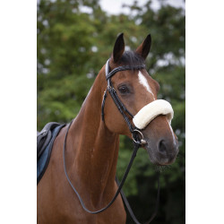 Fourreau de muserolle Equithème Teddy Ecru Beige Fourreau de muserolle Equithème Teddy Ecru Beige