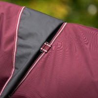 Imperial Riding Basic paddockdeken met afneembare hals 400 g Diep rood