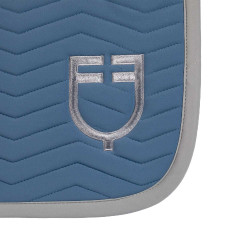 Tapis de saut Equestro matelassé Wave en tissu technique Bering sea / gris givré Bleu Tapis de saut Equestro matelassé Wave en tissu technique Bering sea / gris givré Bleu