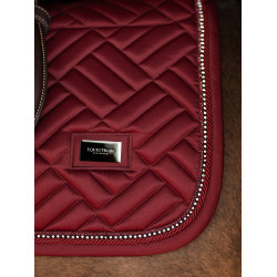 Tapis de selle Equestrian Stockholm Jumping faux mouton Crystal Bordeaux Tapis de selle Equestrian Stockholm Jumping faux mouton Crystal Bordeaux
