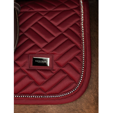 Tapis de selle Equestrian Stockholm Jumping faux mouton Crystal Bordeaux Tapis de selle Equestrian Stockholm Jumping faux mouton Crystal Bordeaux