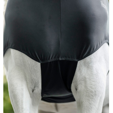 Rambo Slinky halsstuk van Horseware Zwart