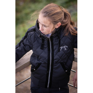 Jas Pénélope Luka Zwart