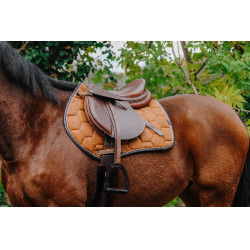 Tapis de selle Equithème Quadri Camel Marron Tapis de selle Equithème Quadri Camel Marron